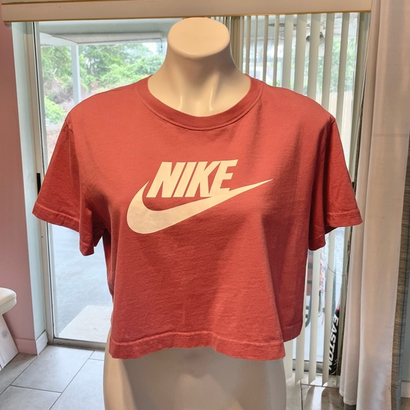 Nike Women's Cropped Essential Logo Tee - Picture 4 of 5